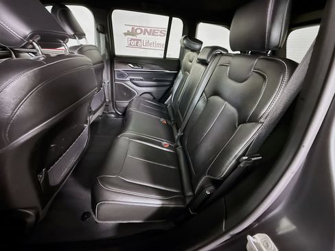 Used 2024 Jeep Grand Cherokee Limited 4xe AWD/4WD image 30