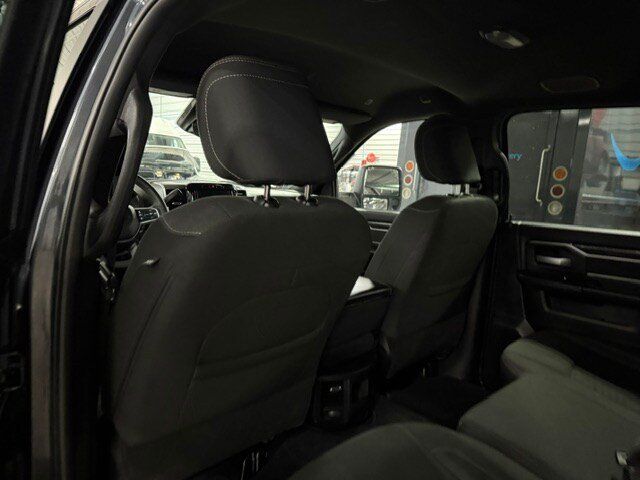 Used 2025 RAM 2500 Big Horn AWD/4WD image 34