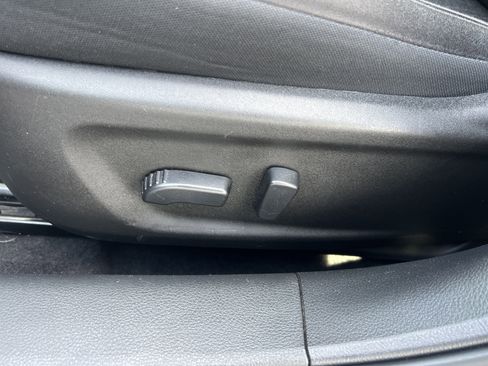 Used 2024 Nissan Altima 2.5 SV image 10