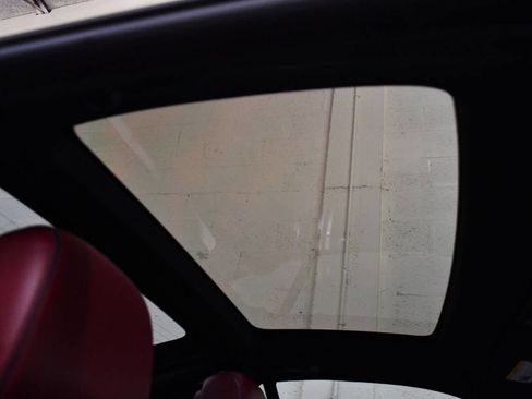 Used 2013 Mercedes-Benz SL 63 AMG image 21