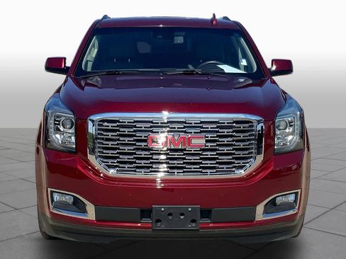 Used 2020 GMC Yukon Denali w/ Denali Premium Package AWD/4WD image 4