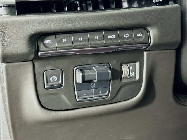 Used 2025 Cadillac Escalade Sport Platinum w/ LPO, Floor Liner Package AWD/4WD image 10