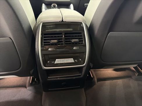 Used 2023 BMW X6 xDrive40i w/ Climate Comfort Package AWD/4WD image 24