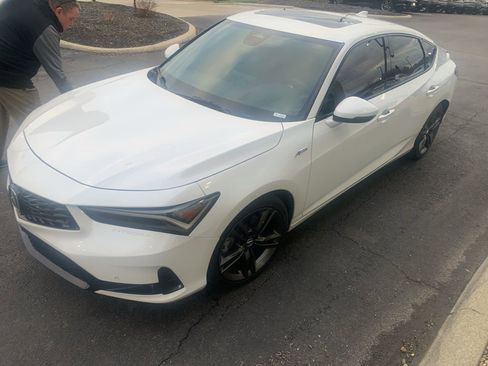 Used 2023 Acura Integra A-Spec image 3