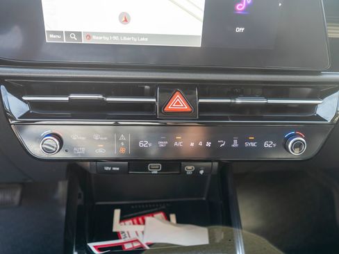 Used 2023 Kia Niro Wind w/ Wind Preserve Package FWD image 21