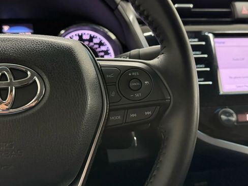 Used 2019 Toyota Camry SE image 22