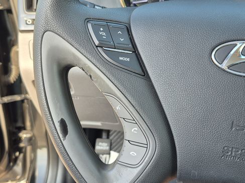 Used 2012 Hyundai Sonata Limited w/ Navigation Pkg FWD image 29