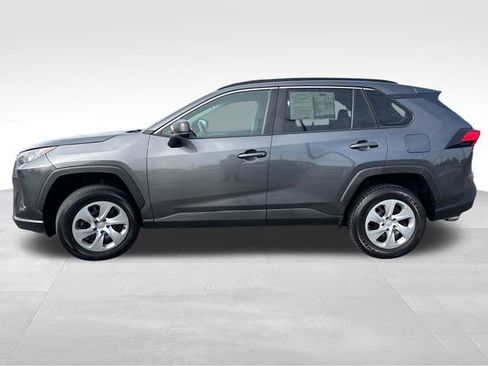 Used 2019 Toyota RAV4 LE w/ Carpet Mat Package FWD image 2