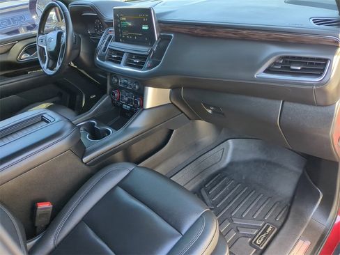 Used 2022 Chevrolet Tahoe Z71 w/ Luxury Package image 12