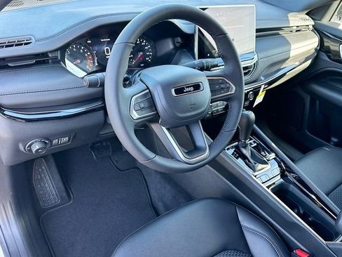 New 2026 Jeep Compass Latitude image 6