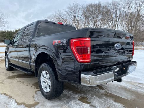 Used 2021 Ford F150 XL w/ Trailer Tow Package image 4