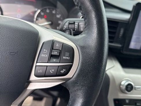 Used 2020 Ford Explorer XLT w/ Equipment Group 202A image 23