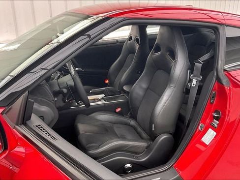 Used 2010 Nissan GT-R Premium AWD/4WD image 8