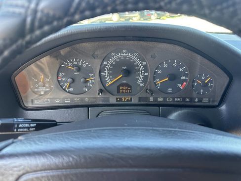 Used 1999 Mercedes-Benz S 320 image 12