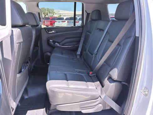 Used 2019 GMC Yukon XL SLT w/ Open Road Package AWD/4WD image 21