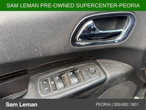 Used 2011 Dodge Durango Crew image 10