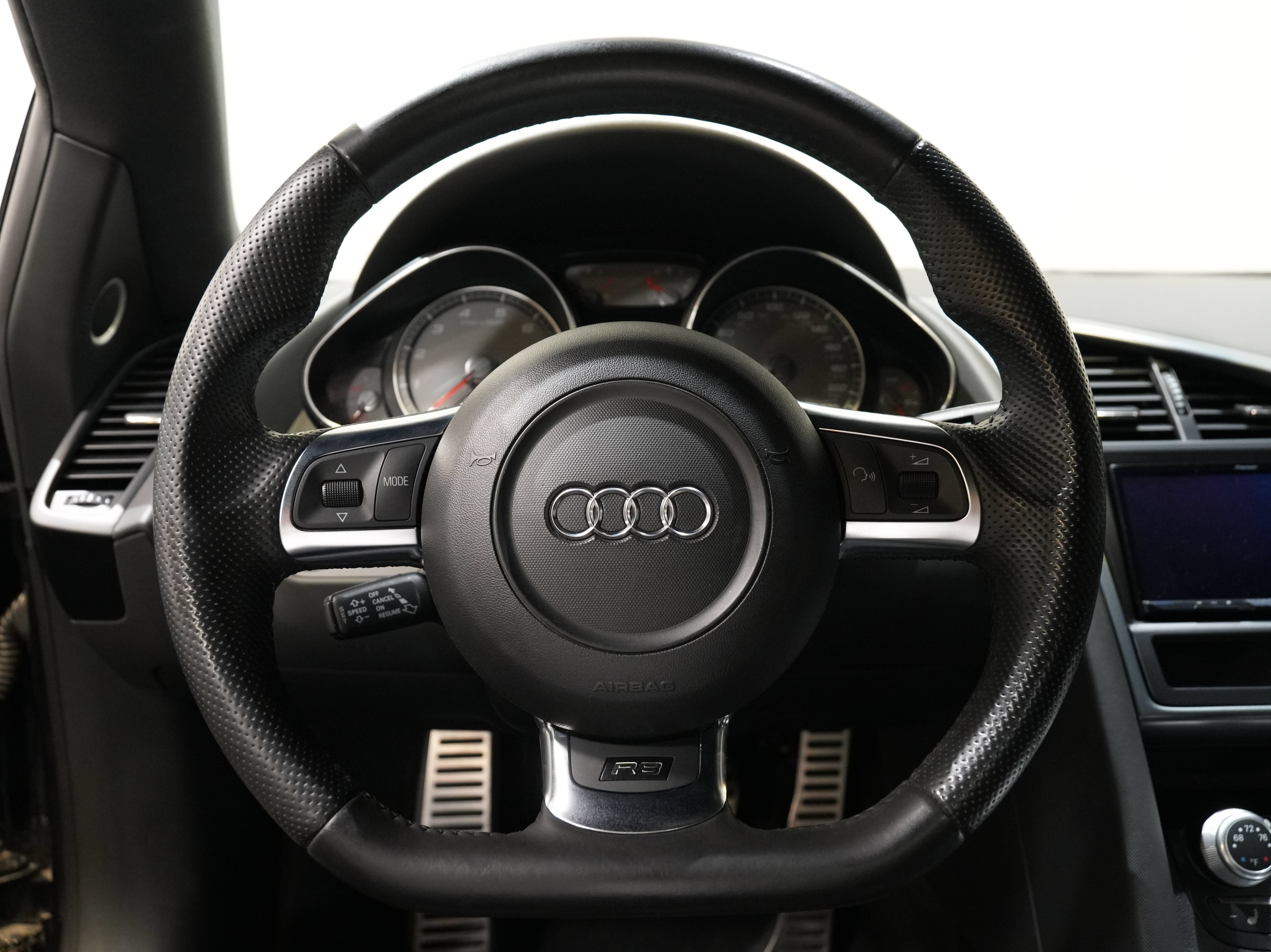 Used 2011 Audi R8 V8 AWD/4WD image 31