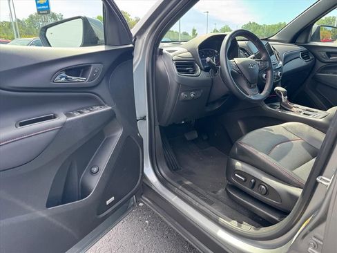 Used 2023 Chevrolet Equinox RS w/ RS Leather Package FWD image 13