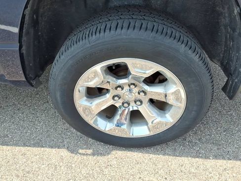 Used 2019 RAM 1500 Big Horn AWD/4WD image 5