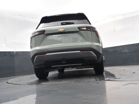 New 2026 Chevrolet Equinox LT image 18