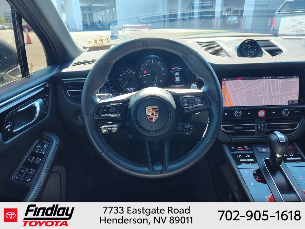 Used 2023 Porsche Macan Turbo AWD/4WD image 10