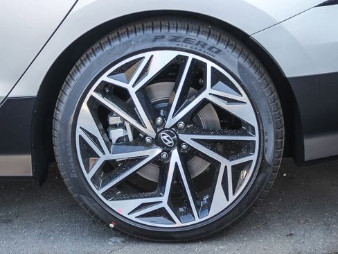 New 2025 Hyundai Ioniq 6 SEL image 8