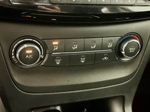 Used 2017 Nissan Sentra SV w/ Electronics Package FWD image 23