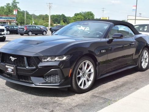 Used 2024 Ford Mustang GT Premium RWD image 16