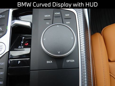 New 2026 BMW 330i xDrive Sedan w/ Premium Package AWD/4WD image 18