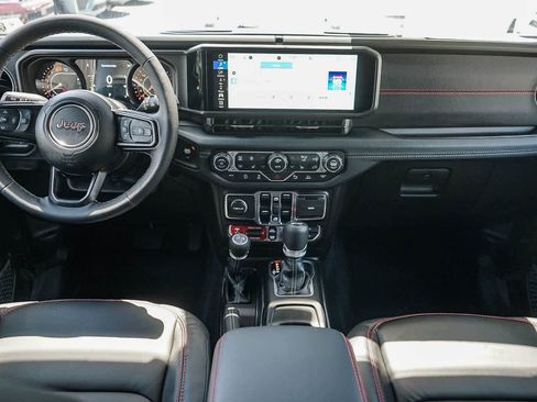 New 2026 Jeep Wrangler Unlimited Rubicon image 13