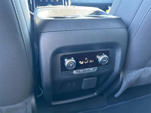 New 2026 GMC Acadia Elevation image 32