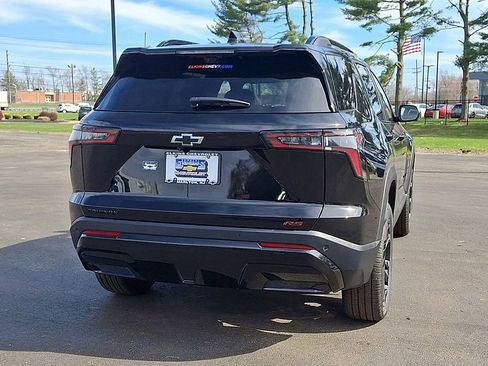 New 2026 Chevrolet Equinox RS w/ Convenience Package III FWD image 2