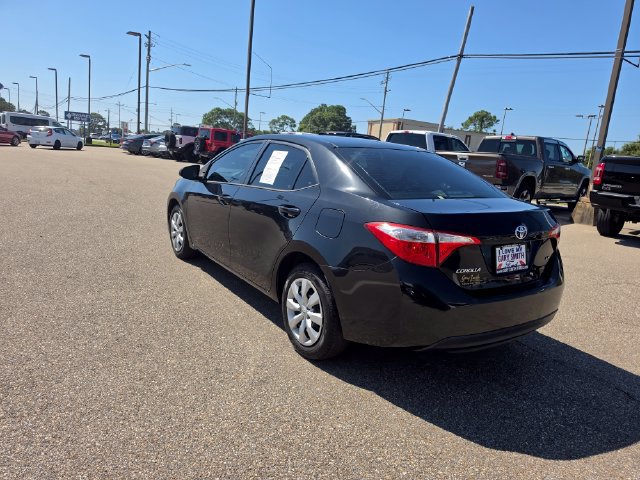 Used 2015 Toyota Corolla LE FWD image 5