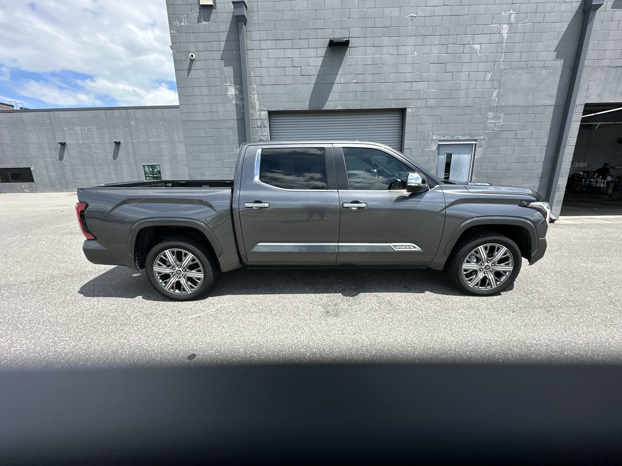 Used 2024 Toyota Tundra Capstone AWD/4WD image 27
