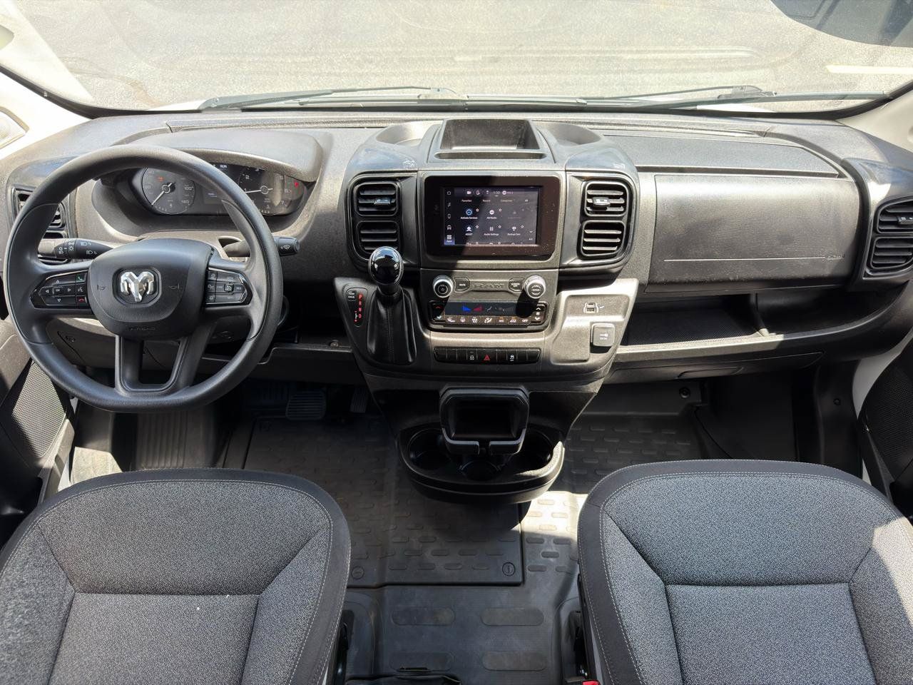 Used 2024 RAM ProMaster 2500 w/ Convenience Group FWD image 28