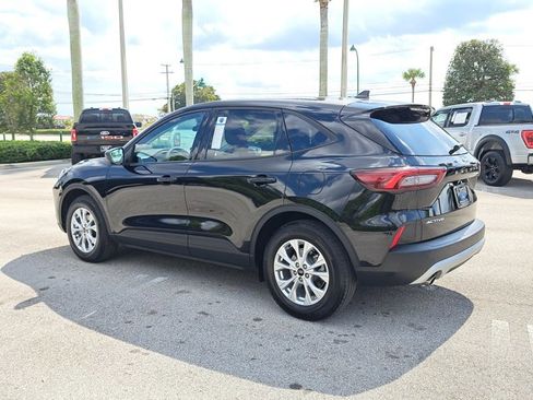 Certified 2025 Ford Escape Active image 5