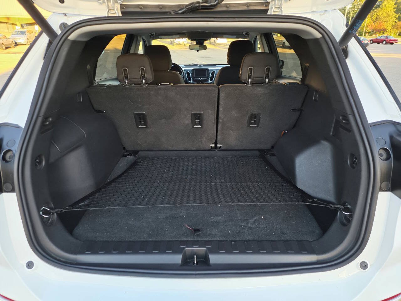 Used 2019 Chevrolet Equinox LT w/ Driver Convenience Package FWD image 14