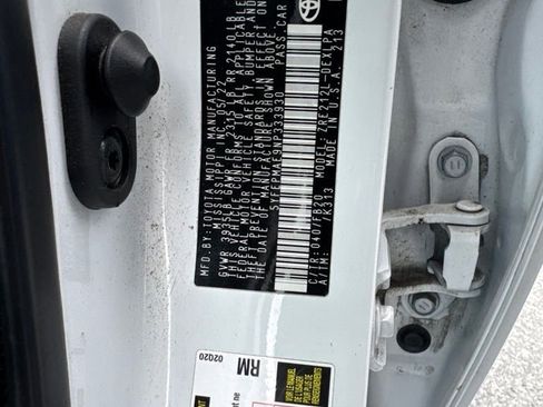 Used 2022 Toyota Corolla LE FWD image 28