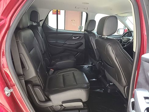 Used 2019 Chevrolet Traverse Premier w/ LPO, Cargo Package image 9