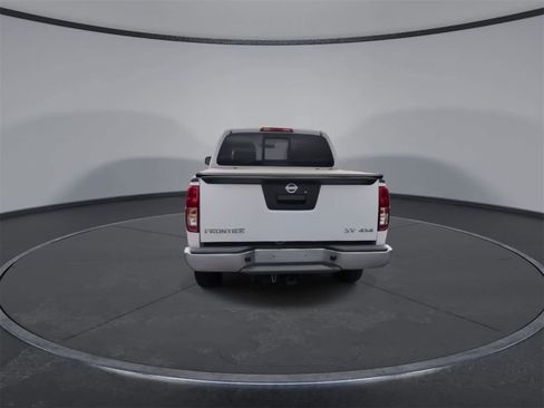 Used 2018 Nissan Frontier SV image 7