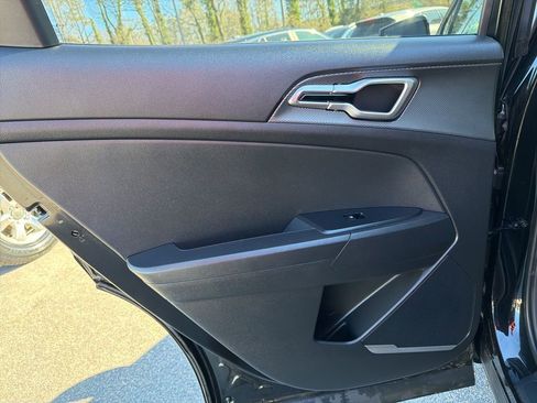 Certified 2024 Kia Sportage LX image 23