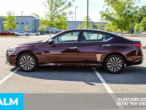 Used 2025 Nissan Altima 2.5 SV FWD image 6