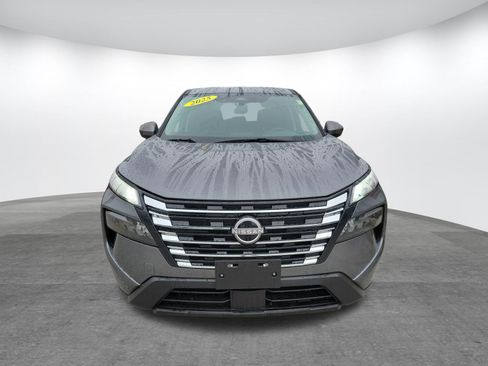 Used 2025 Nissan Rogue SV AWD/4WD image 2