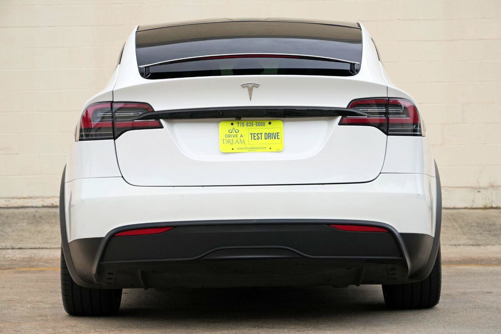 Used 2022 Tesla Model X AWD/4WD image 11