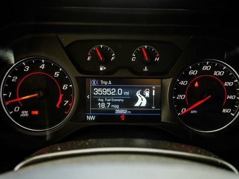 Used 2023 Chevrolet Camaro LT RWD image 29