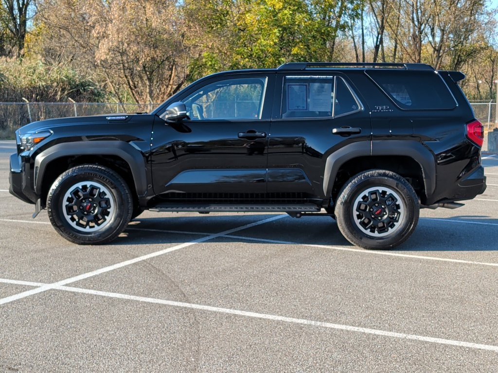 Certified 2025 Toyota 4Runner TRD Off-Road AWD/4WD image 4