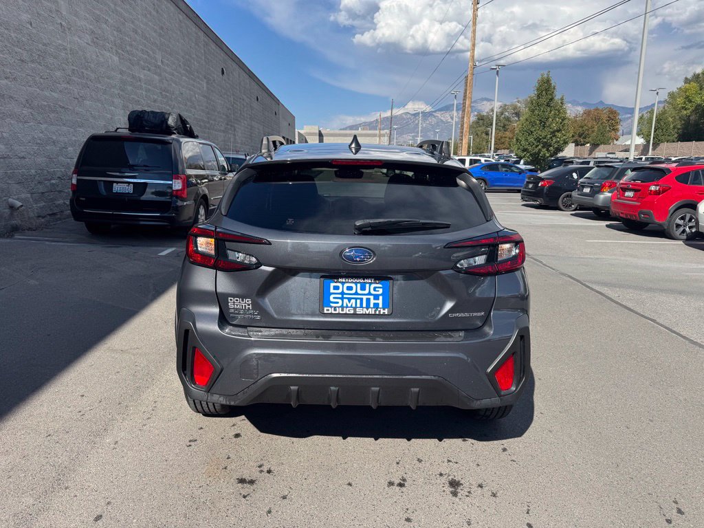 Used 2024 Subaru Crosstrek 2.0i Premium AWD/4WD image 4