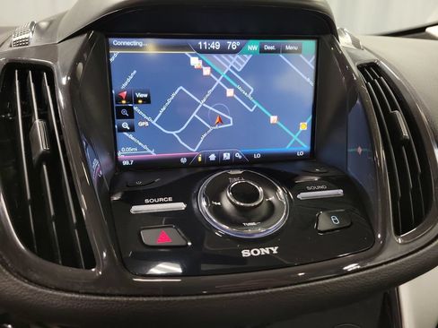 Used 2015 Ford C-MAX Energi SEL w/ Equipment Group 303A FWD image 19