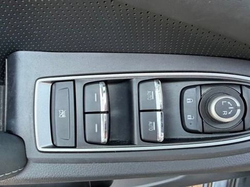 Used 2023 Subaru Ascent Touring AWD/4WD image 22