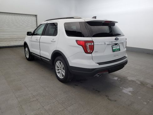 Used 2018 Ford Explorer XLT AWD/4WD image 5